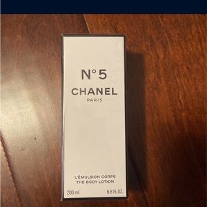 Chanel no5 body lotion